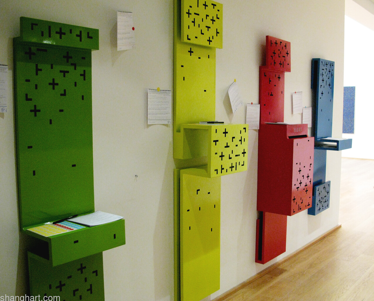展览场景——装置作品,信箱，2006