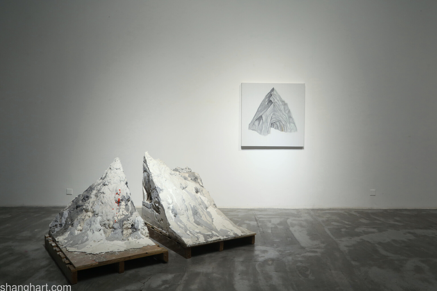 installation view | SHI Qing    left: Labor Generate the Surplus Value of Mountains    right: Nature Yearning for Abstract